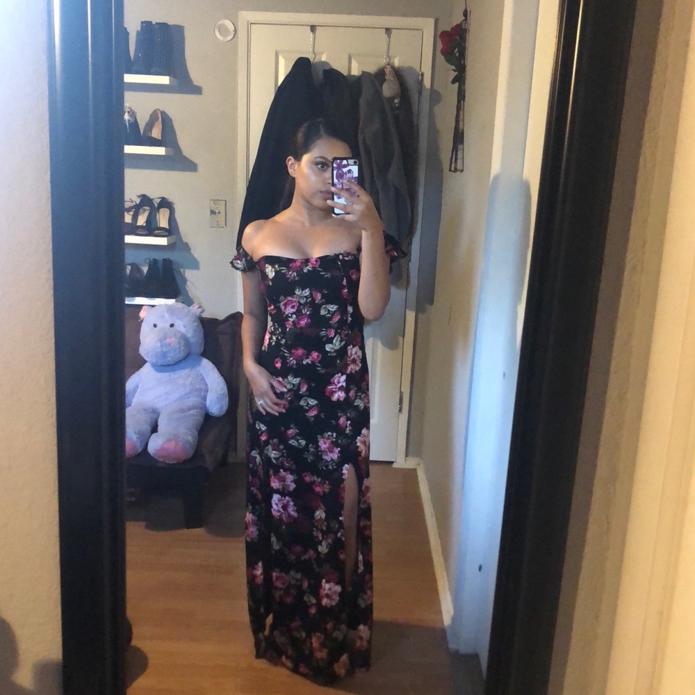 Off the shoulder maxi floral dress